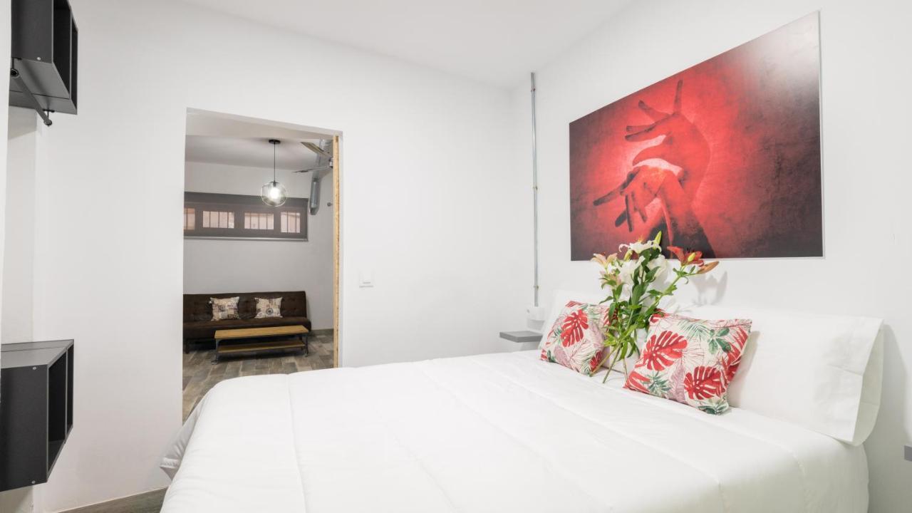 Guesthouse Room & Studio Seville La Flamenka Exteriör bild