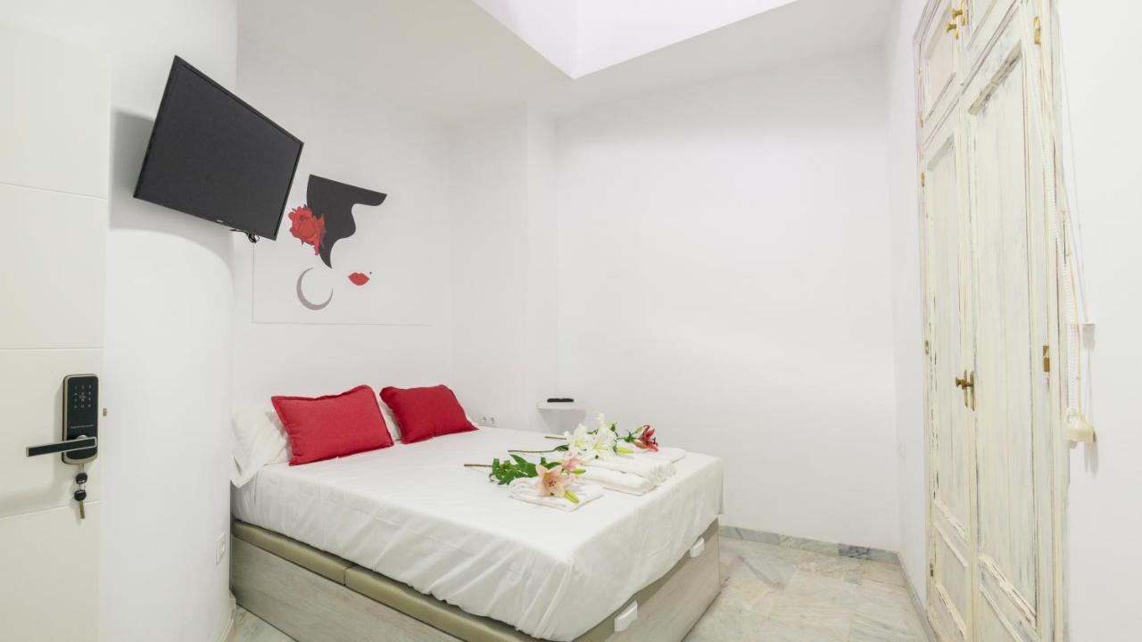 Guesthouse Room & Studio Seville La Flamenka Exteriör bild